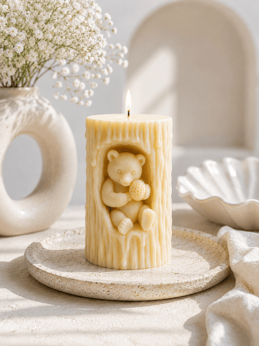 Woodland Bear Tree Trunk Sculptural Soy Wax Candl - Vyomas Decor